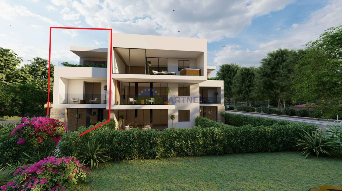 Modern townhouse near the sea and the city of Poreč.