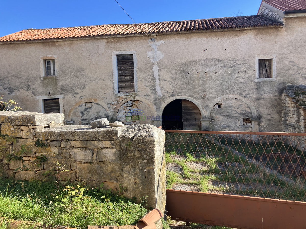 Istria, Sveti Lovreč, indigenous Istrian estate with two stone houses.