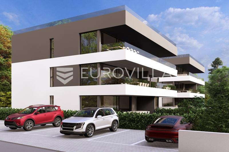 Istria, Poreč - new building, ground floor apartment with garden, excellent location