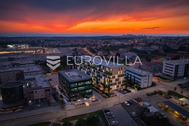 Istra, Pula, moderna stanogradnja u centru grada - stan na 2. katu NKP 56.79 m2