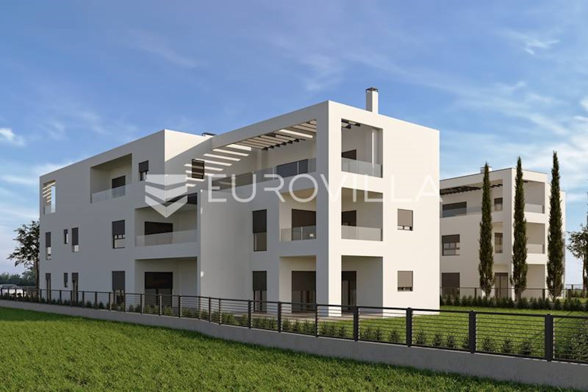 Istria, Poreč, two bedromm apartment  No. B,  NKP 92 m2 on the ground floor,close to the  b...