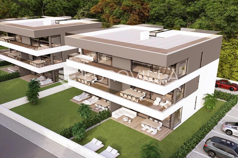 Istria, Poreč - new building, ground floor apartment with garden, excellent location