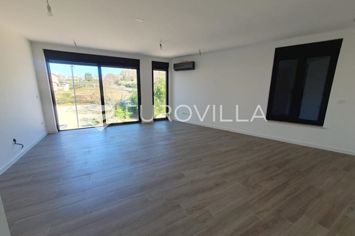 Istria, Poreč, one bedroom apartment 300m from the beach