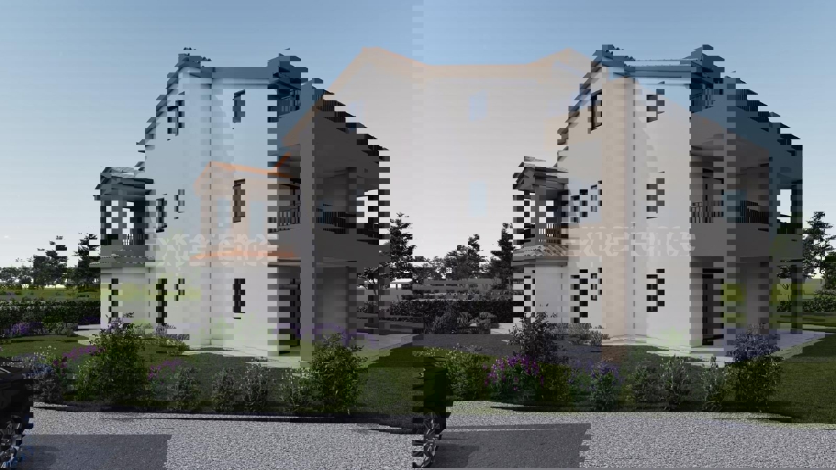 Nearby Poreč - apartment on the ground floor with a garden!