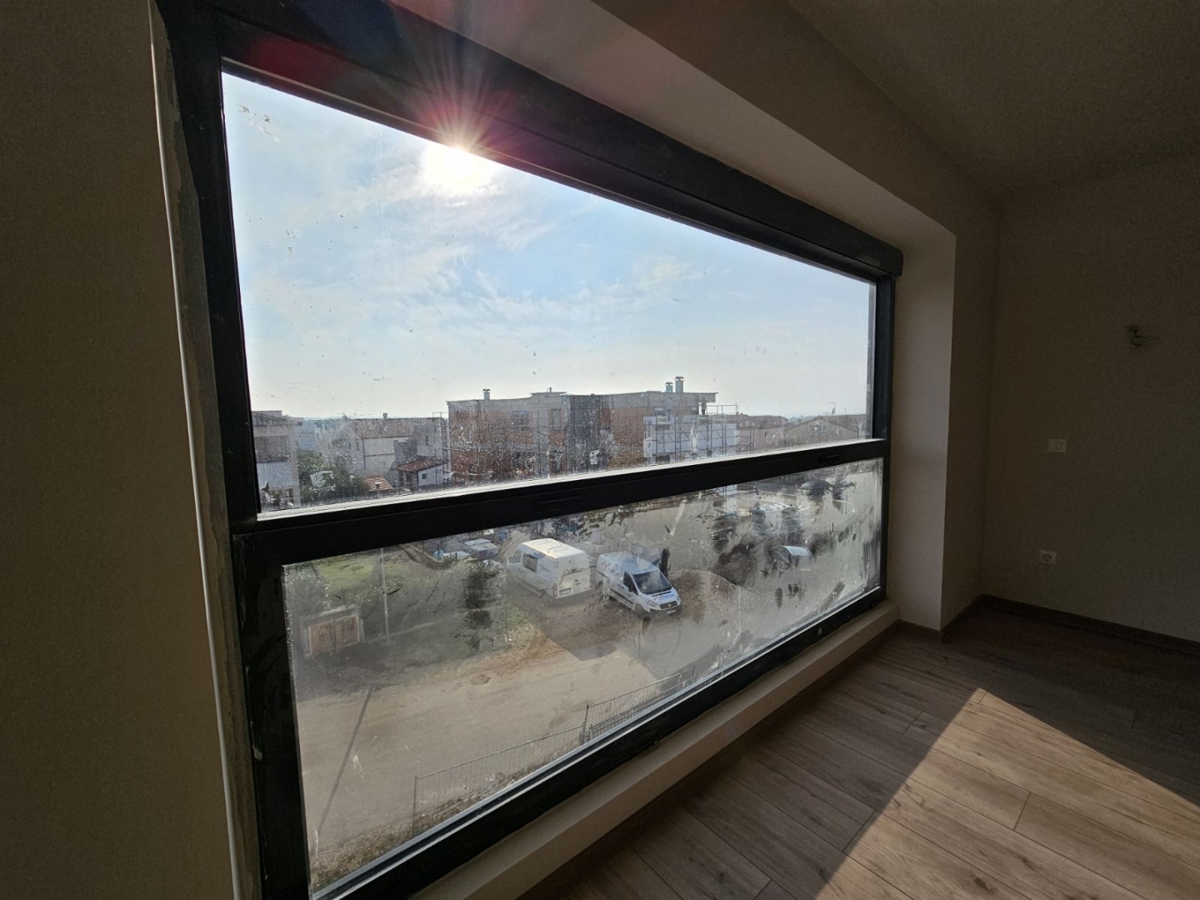 Apartment in a new building with a swimming pool!!