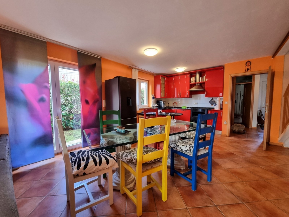 TAR!!! Dvojna obiteljska kuća sa 3 spavaće sobe, 200 m od centra