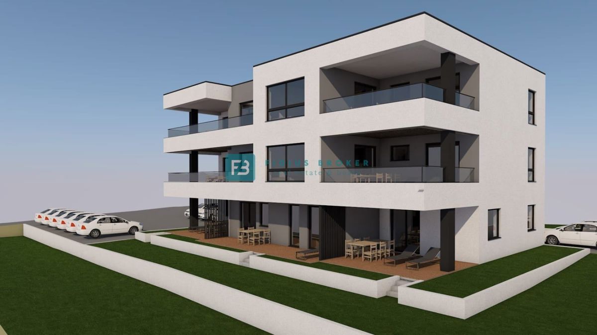 VODICE, novogradnja, prizemlje, vrt 36 m2, mirna lokacija, S2