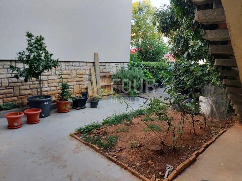 Flat Poreč, 98,56m2