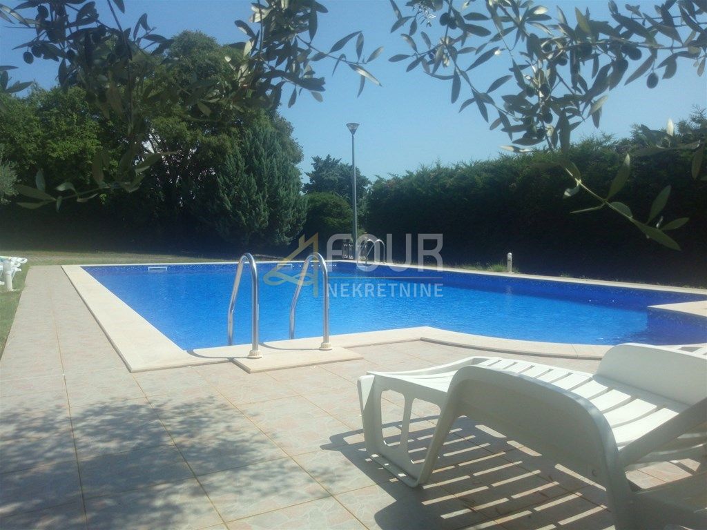 Hiša Nova Vas, Poreč, 2.420m2