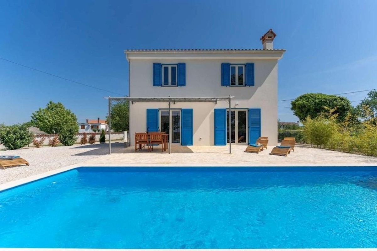 P O R E Č- Umgebung- Villa mit pool