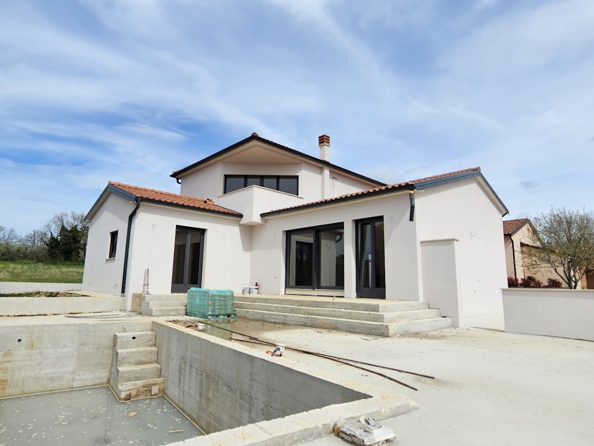 I S T R I E N- haus mit Pool