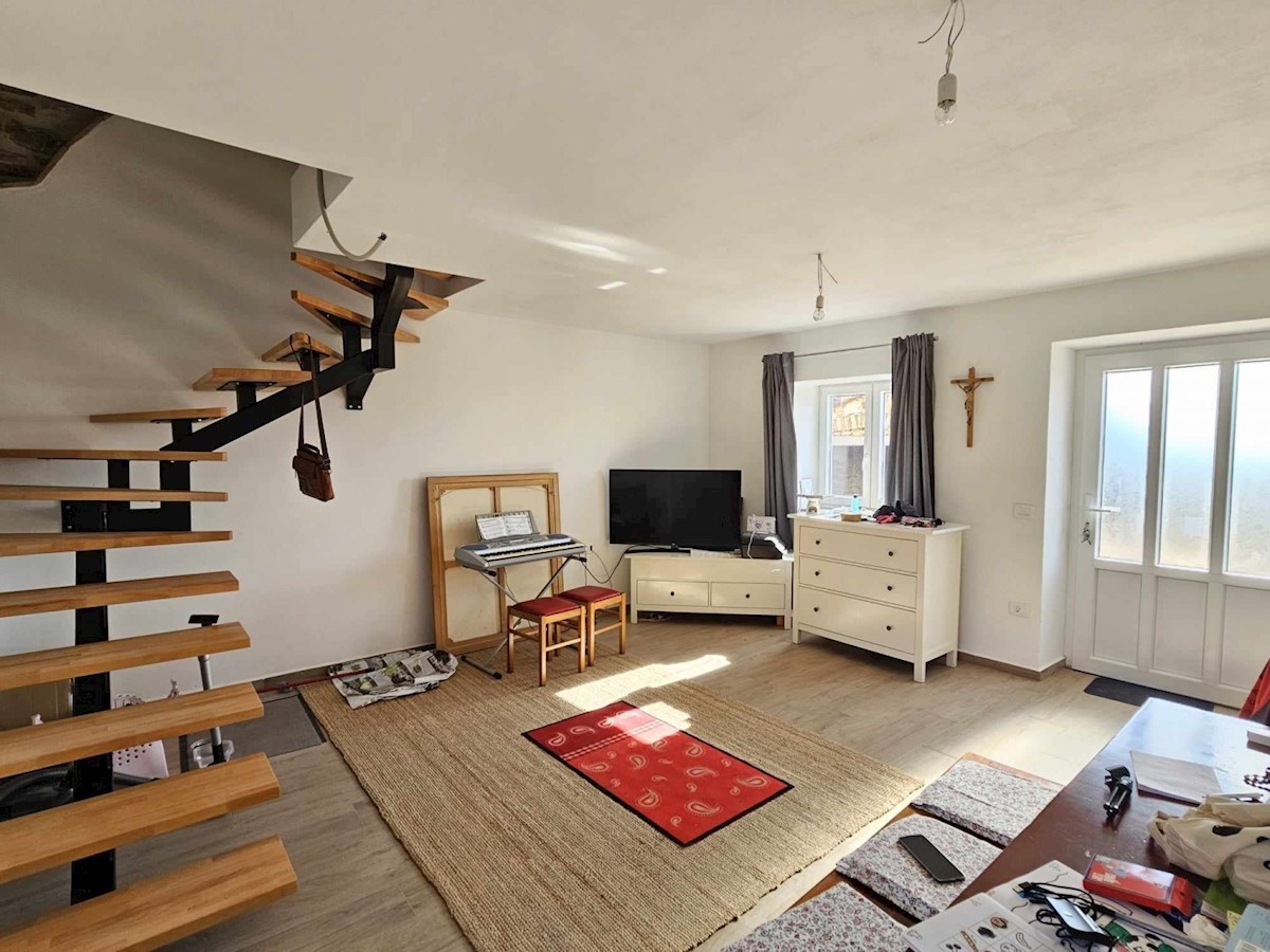 A renovated Stone house near Poreč with a sea view