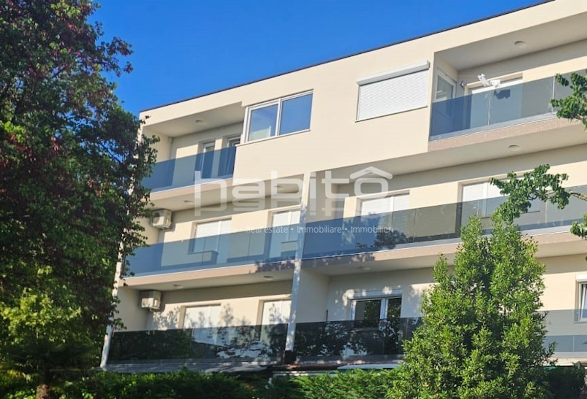 Zentrum von Porec - Komfortable Wohnung mit Meerblick