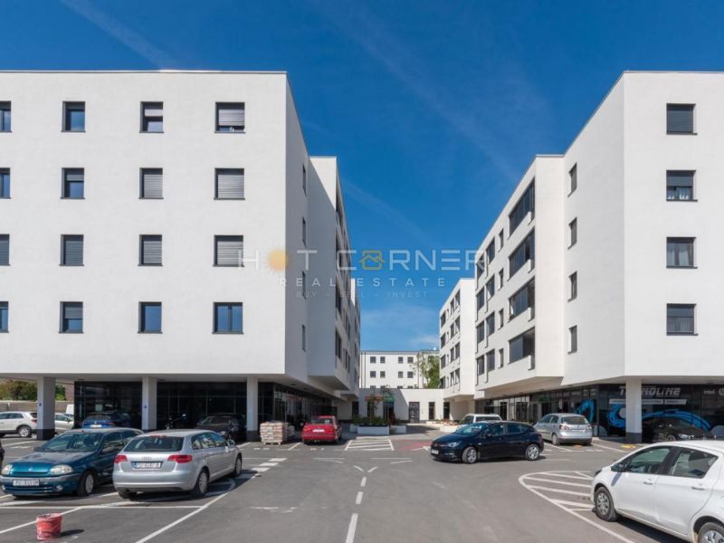 Monvidal, etažirano, namješteno, parking