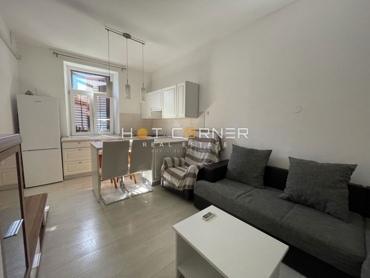 Šijana, stan sa 1 spavaćom sobom i parking mjestom