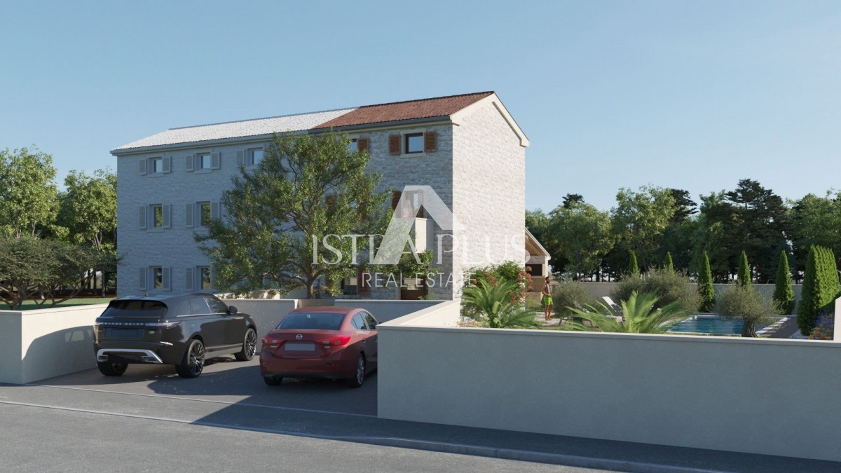 Istrien, Umgebung Poreč, schönes renoviertes Steinhaus mit Garten und Swimmingpool