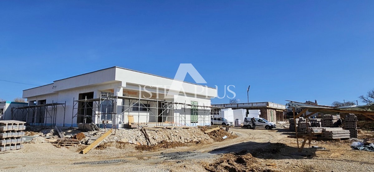 Zeitgenössisches Haus – einstöckiges Haus mit modernem Design, 3500m von Poreč entfernt