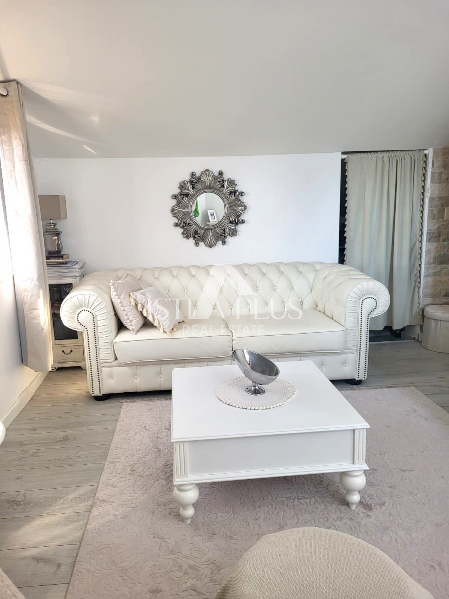 Vrsar, Popolnoma opremljeno stanovanje 100 m od morja