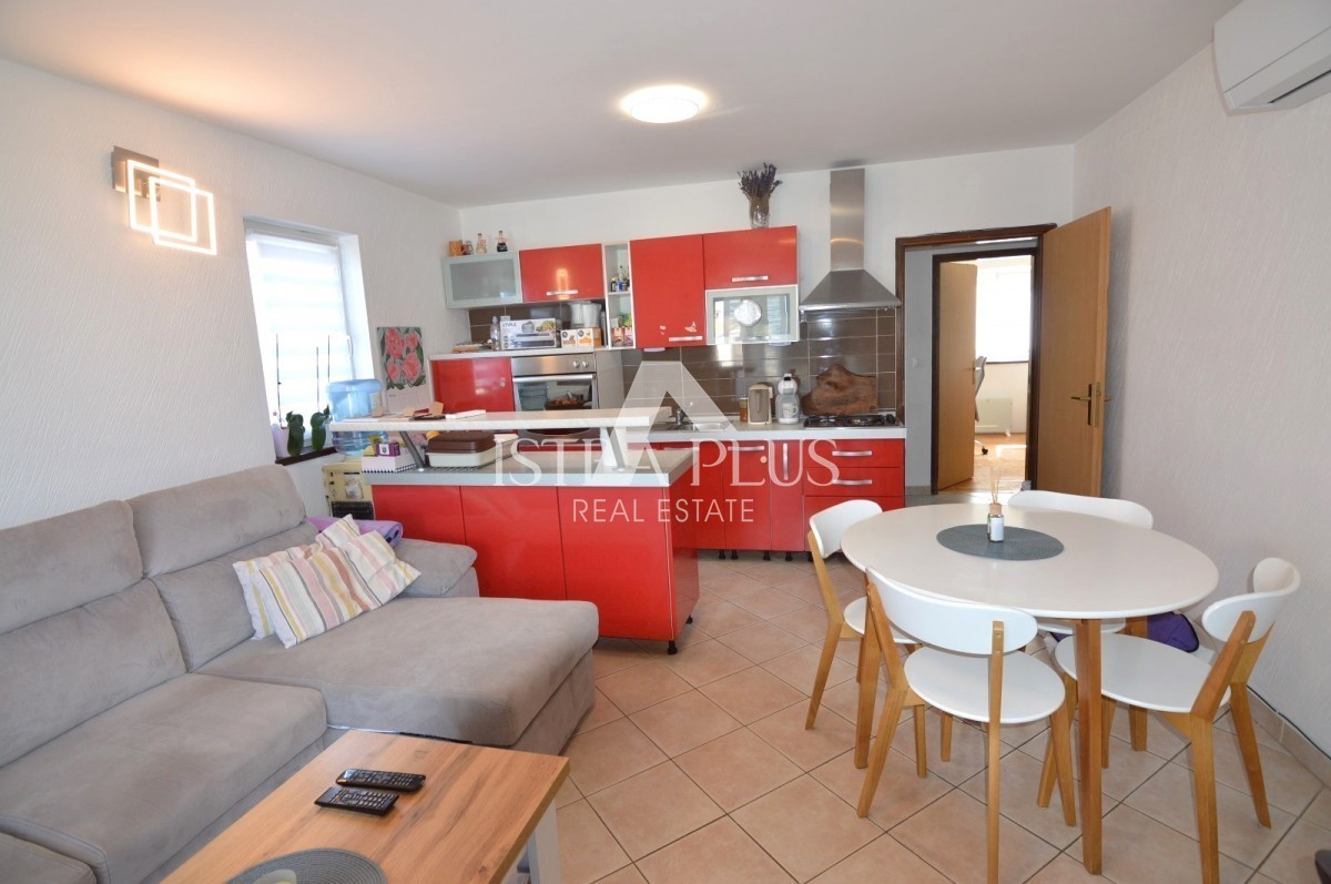 Stanovanje v 1. nadstropju s pogledom na morje - Tar-Vabriga.