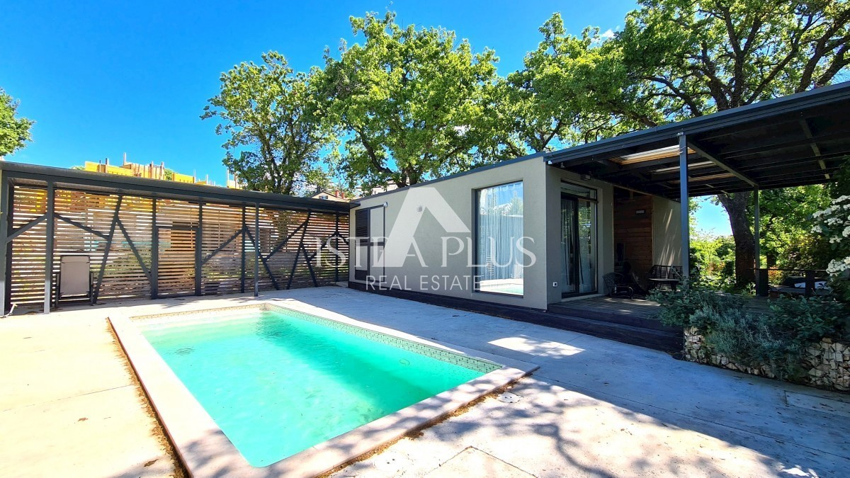 Modernes einstöckiges Haus in ruhiger Lage - Umgebung von Poreč