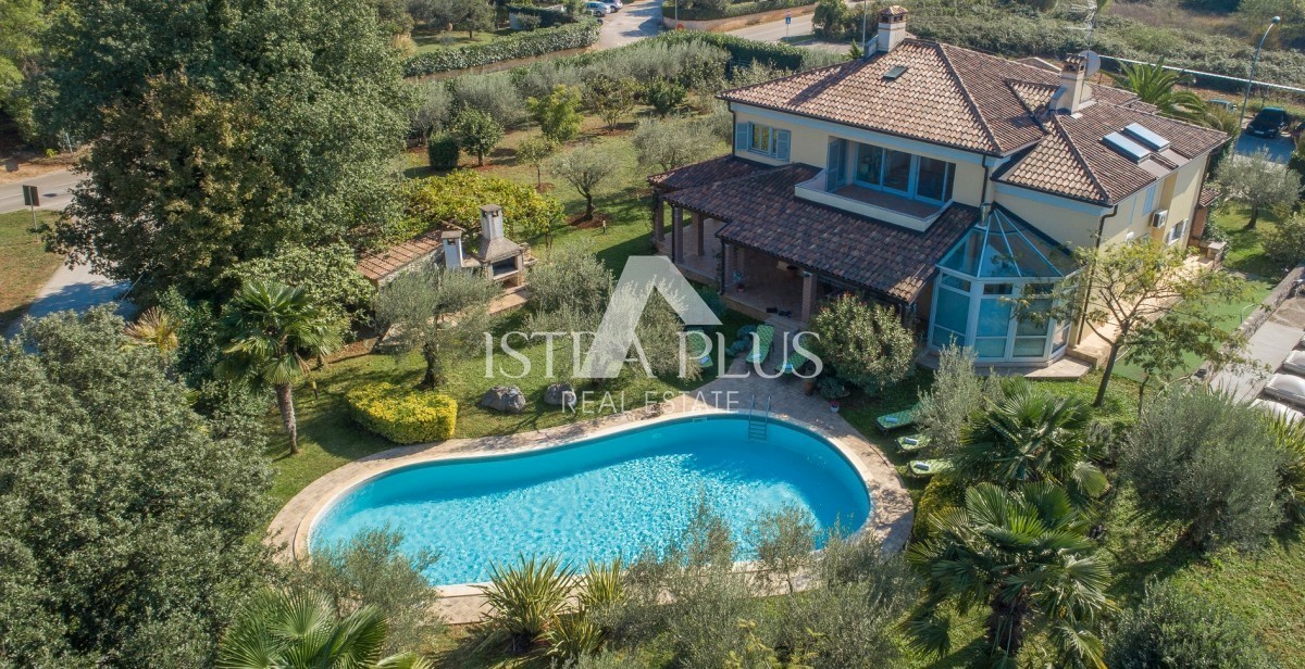 Märchenhafte Villa mit Pool in Poreč