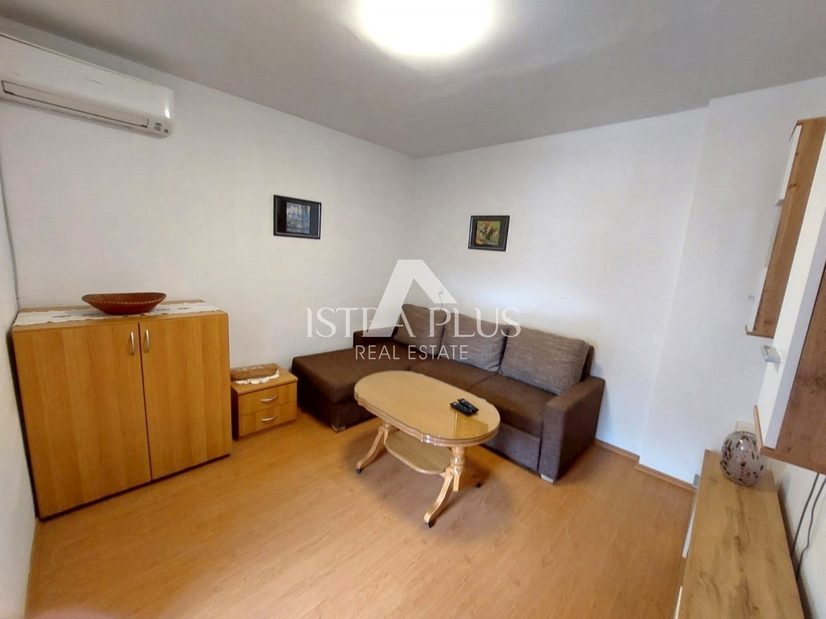 Stan na 2. katu, 200m od mora - Červar Porat