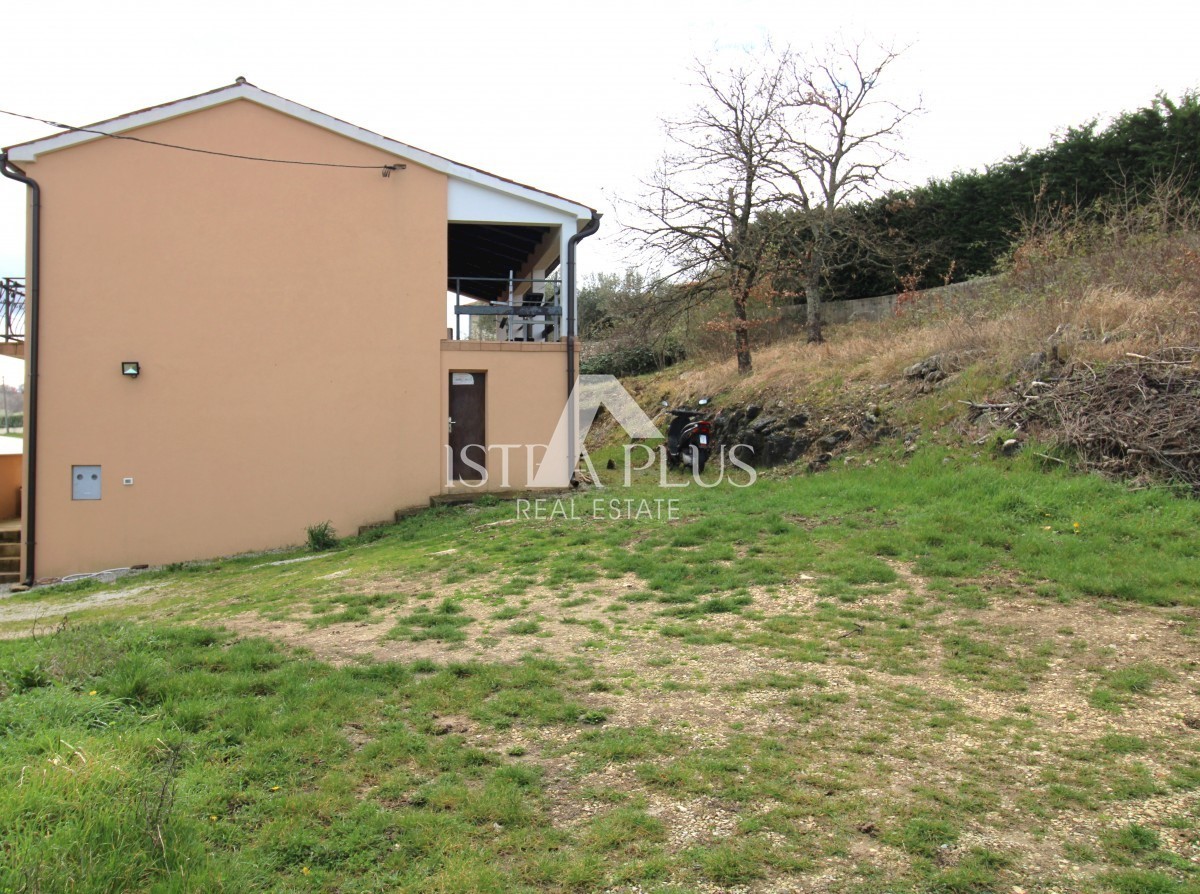 Haus mit 2 Wohnungen und Panoramablick auf Motovun