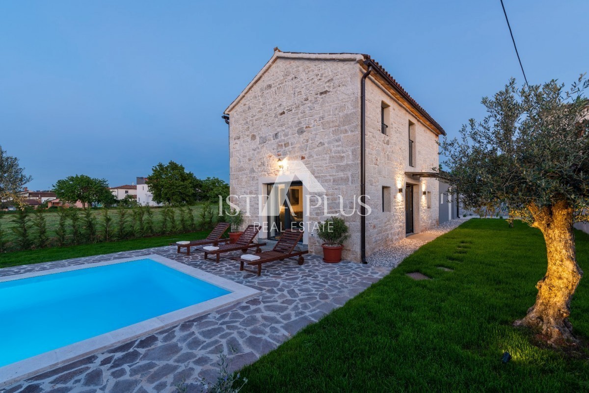 Freistehendes Steinhaus in der Nähe von Poreč