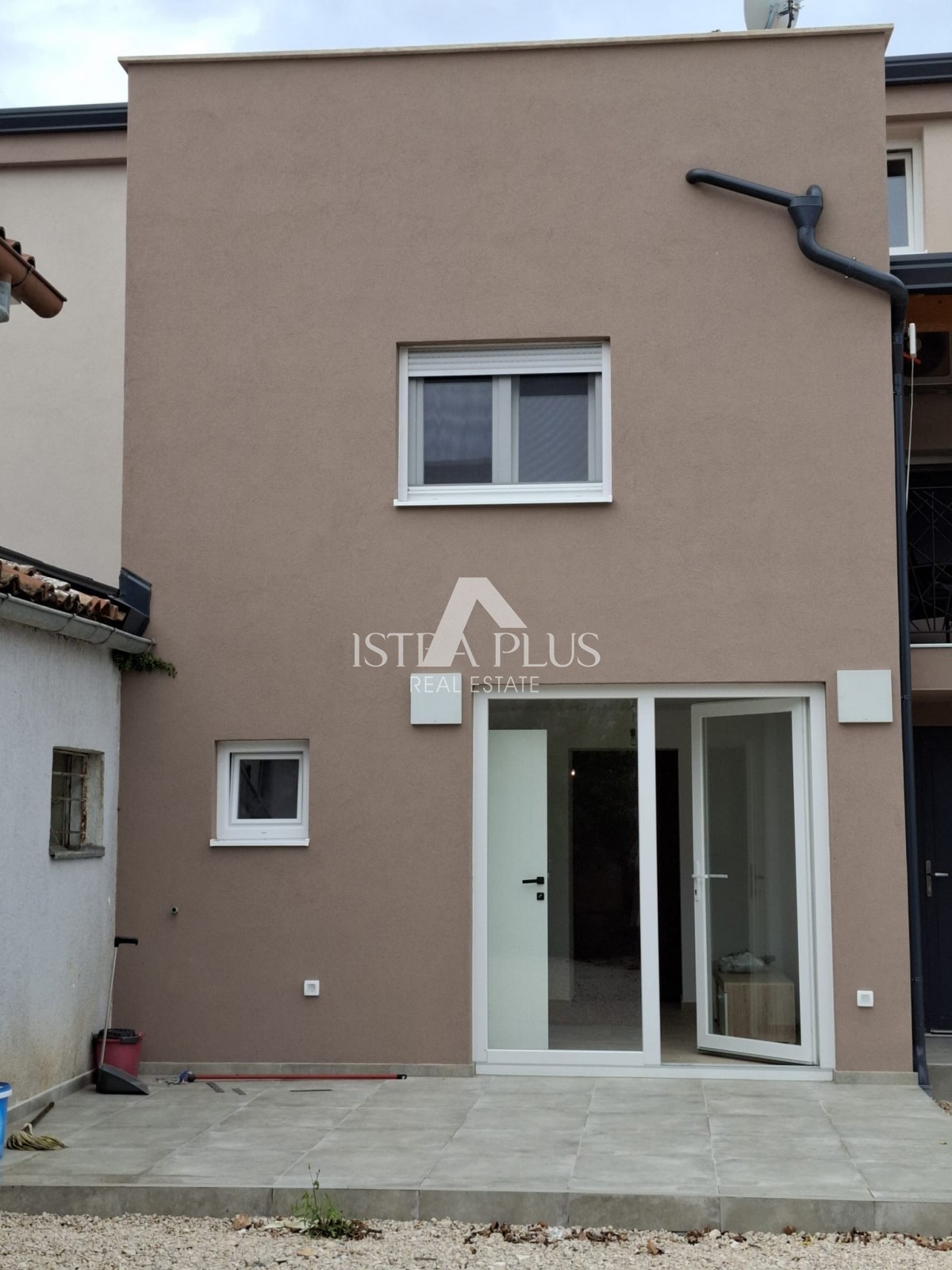 Familien-Doppelhaus in der Nähe von Poreč, 6 km