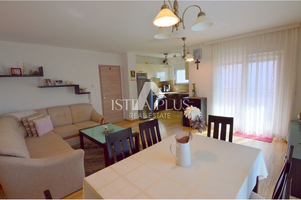 Apartment 1st floor 66m2 + 53m2 attic - central heating