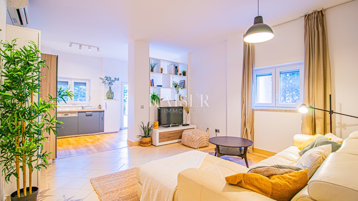 Istra - Novigrad, stan u marini, 100 m od mora