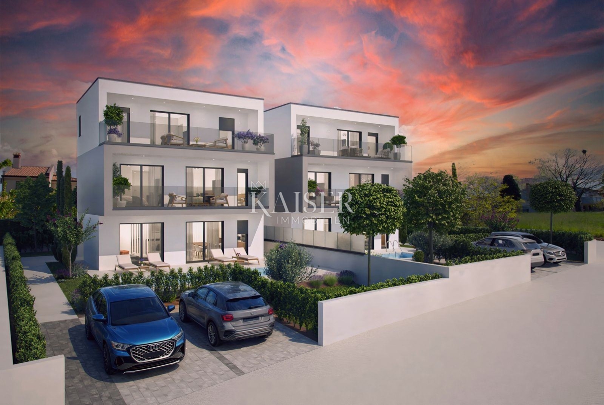 Istrien, Poreč, Haus mit Swimmingpool und Meerblick