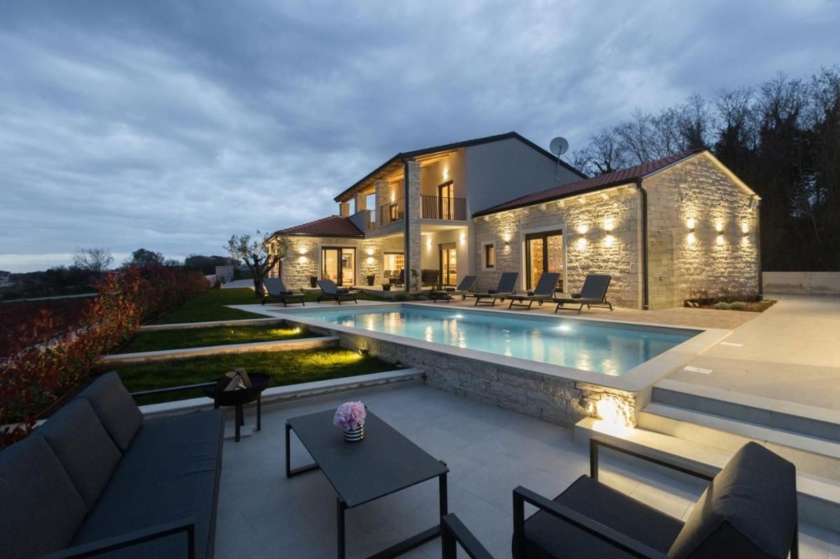 Luksuzna vila s bazenom, okolica Poreča