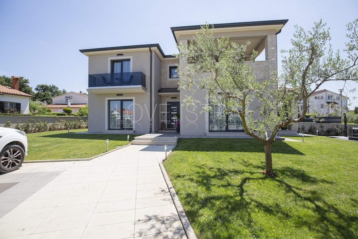 VILA SA POGLEDOM MORE 3km OD POREČA!