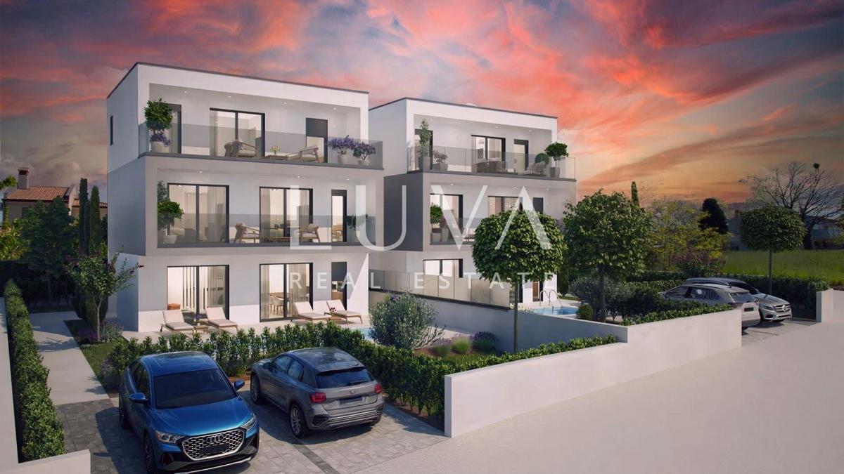 Poreč, luksuzna kuća s pogledom na more na prodaju