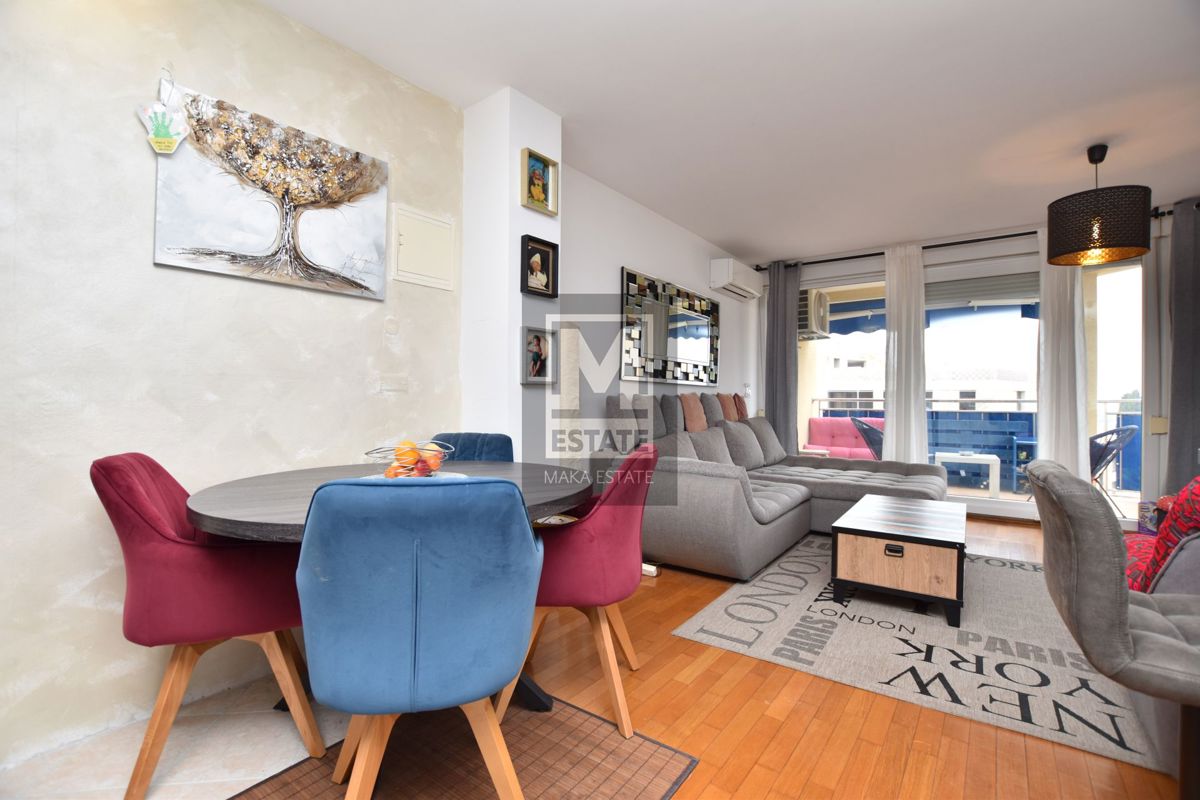 Poreč, izvrstan dvosoban stan 900 m od mora!