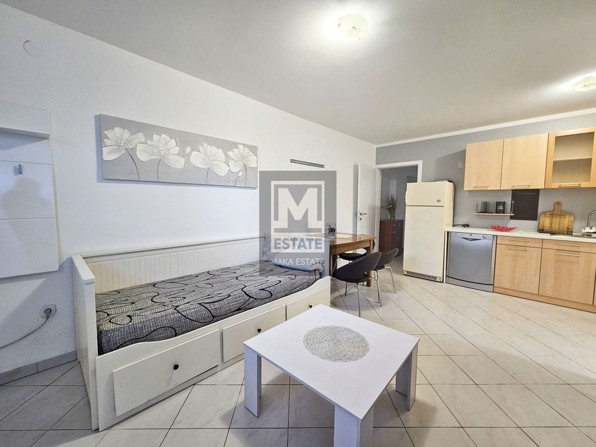 Poreč, basement apartment in a sought-after location 1.5 km from the sea!