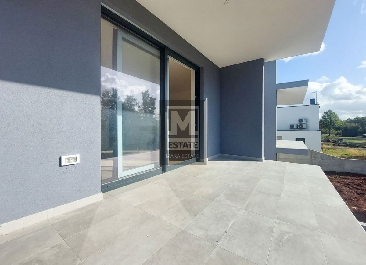 Poreč, okolica, dvosoban stan na 1. katu!