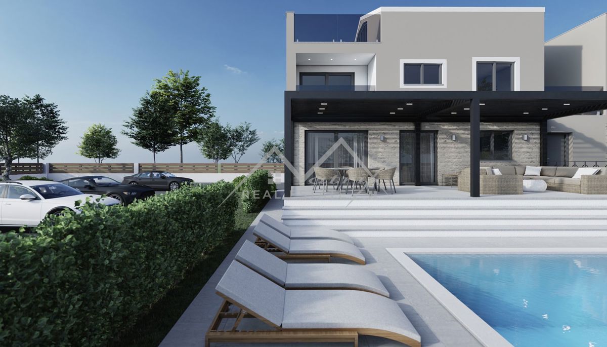 Poreč okolica, moderna prostrana kuća u mirnom mjestu