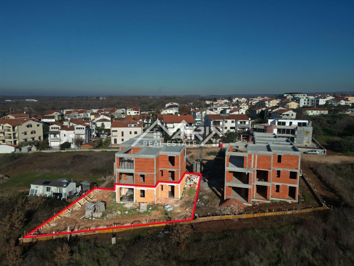 Poreč, ground floor apartment with garden near the sea