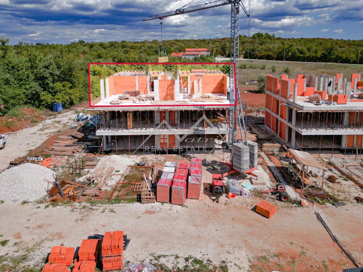 Poreč, Luxury PENTHAUSE with terrace, 2 km from Poreč center 