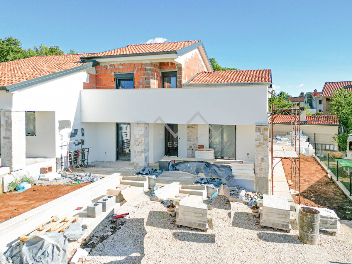 Poreč okolica, dvojna kuća s terasom i pogledom na more