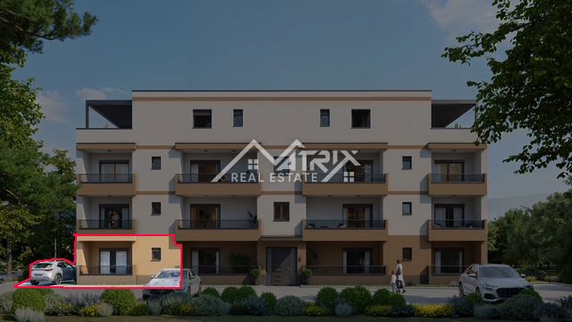 Poreč surroundings, two-bedroom ground floor apartment with a garden