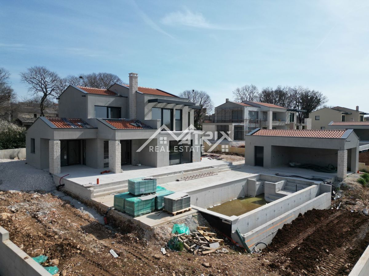 Poreč okolica, luksuzna kuća na rubu sela