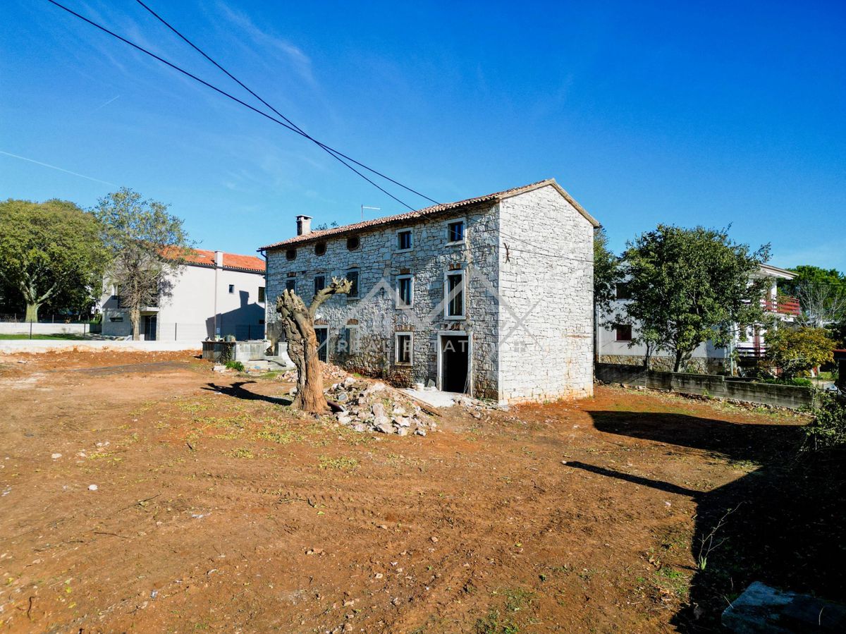 Poreč okolica, kamnita hiša za obnovo