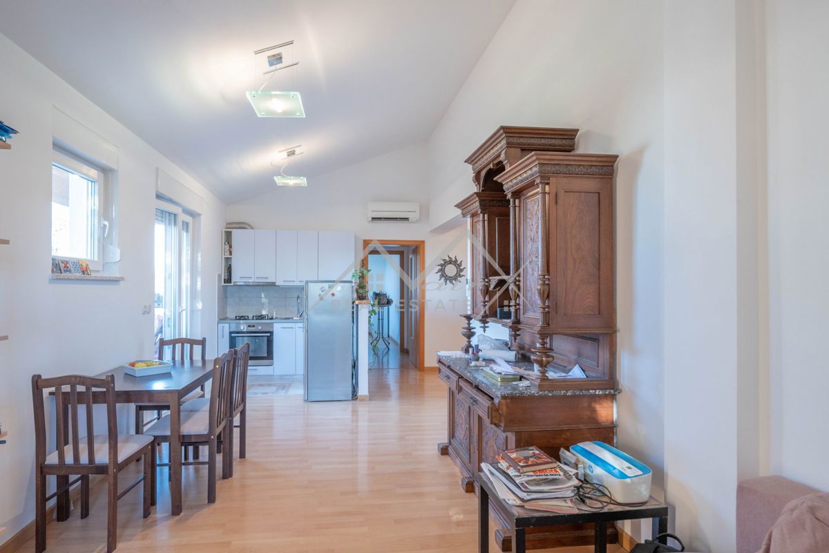 Poreč okolica, stan sa pogeledom na more