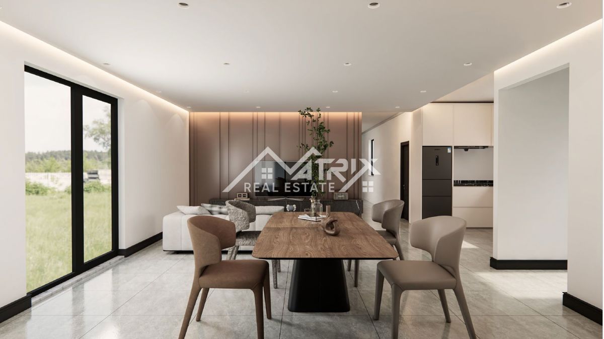 Poreč, large apartment with garden near the sea