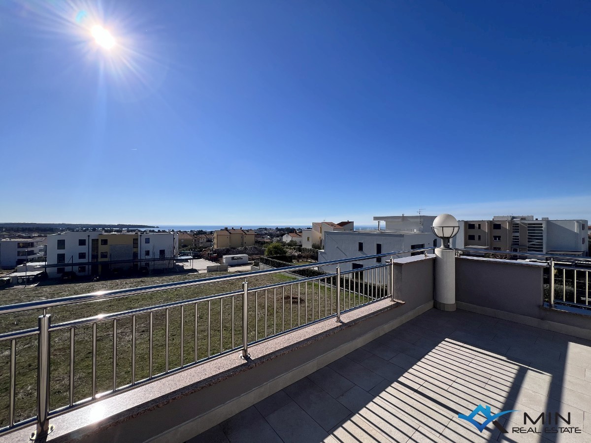 Penthouse s prekrasnim pogledom na more – Novigrad