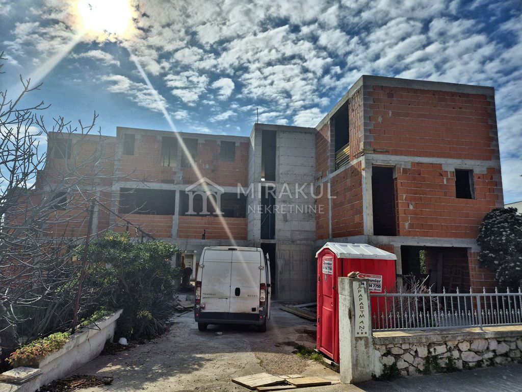 Real estate Vodice, TOP LOCATION, UNIQUE OPPORTUNITY, Luxury duplex apartment DX6 directly next to the Blue Beach in Vodice