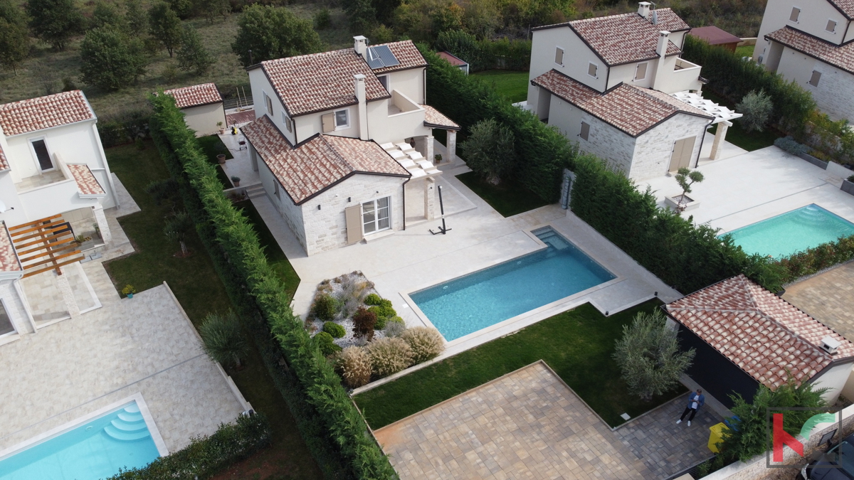 Istra, moderna vila s bazenom u blizini Poreča, #prodaja